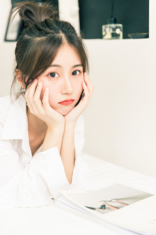 绿野艳阳红